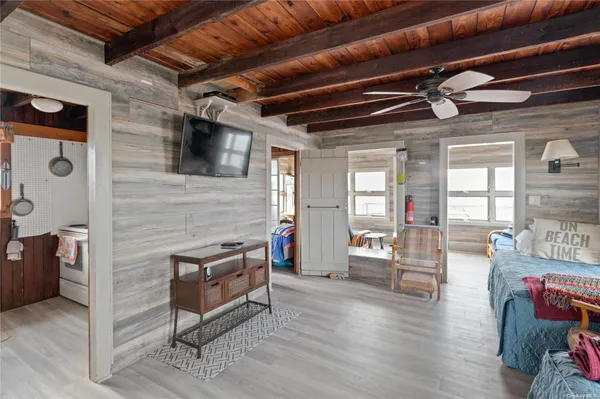 $10,000 | 5 Bayview Avenue, Ocean Beach, NY 11770