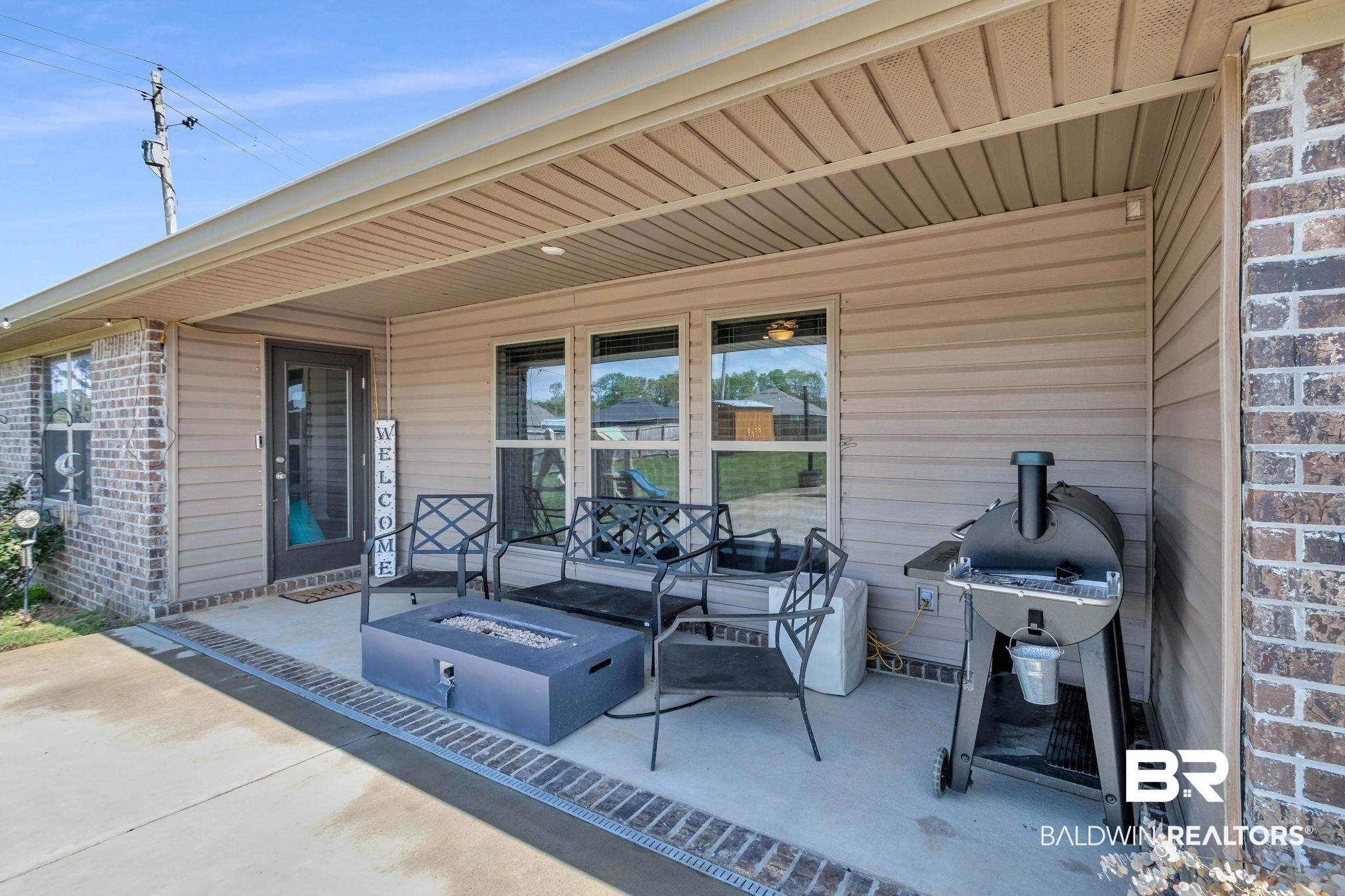 22765 Ridgewood Drive Robertsdale, AL 36567 - Photo 25 of 42 Back Patio