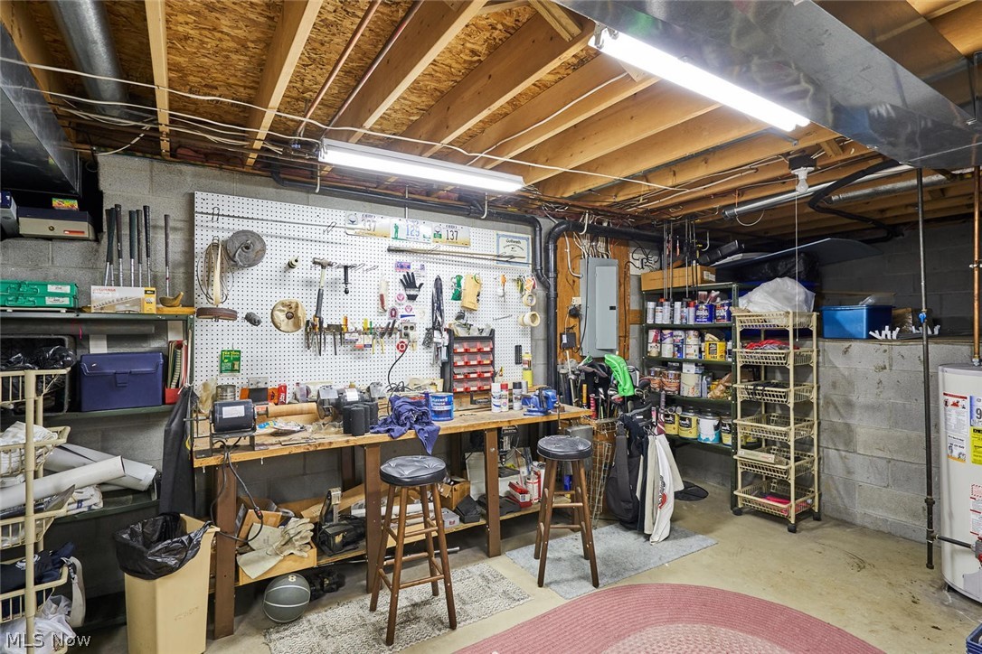 860 Bridge Road Akron, OH 44312 - Photo 21 of 25 Gallery Image 21