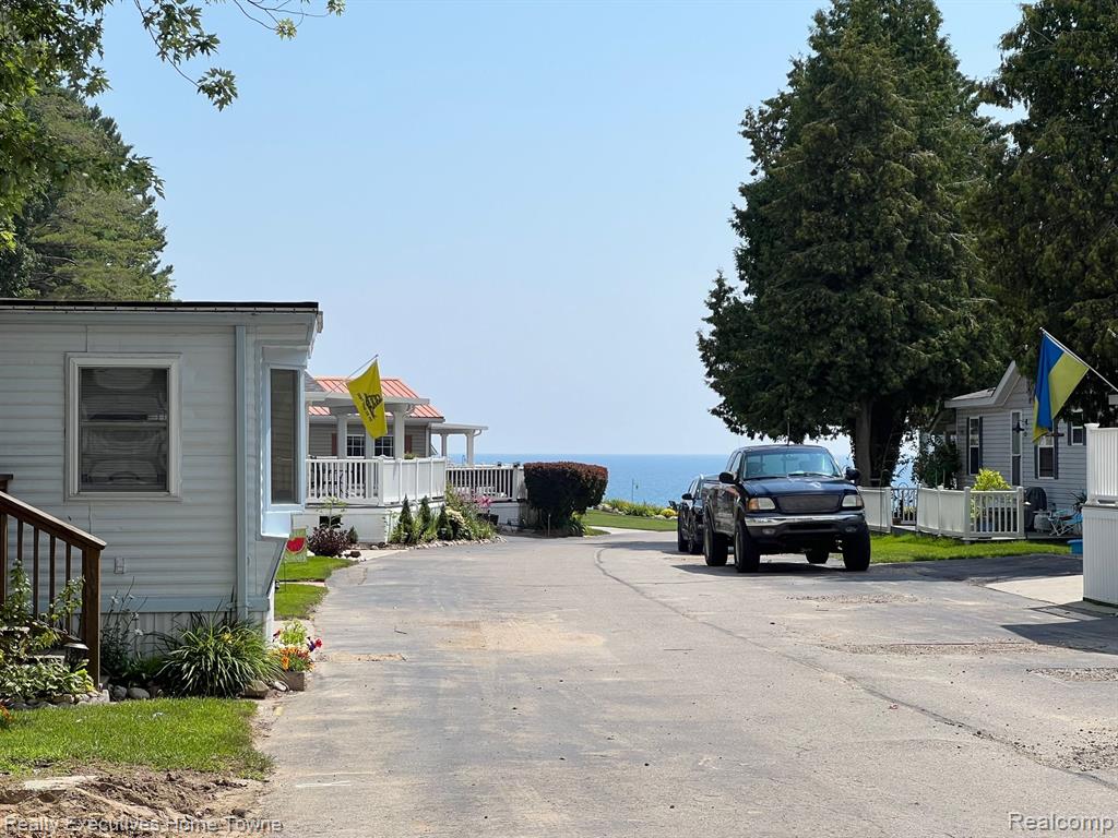 2545-40 South Lakeshore Road Applegate, MI 48401 - Photo 27 of 34