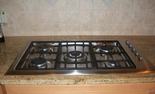 186 Heyer Road Nazareth, PA 18064 - Photo 16 of 49 a close view of sink