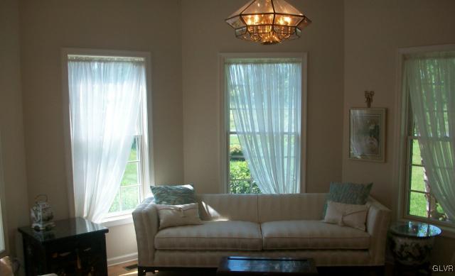 186 Heyer Road Nazareth, PA 18064 - Photo 7 of 49 a living room with furniture and a window