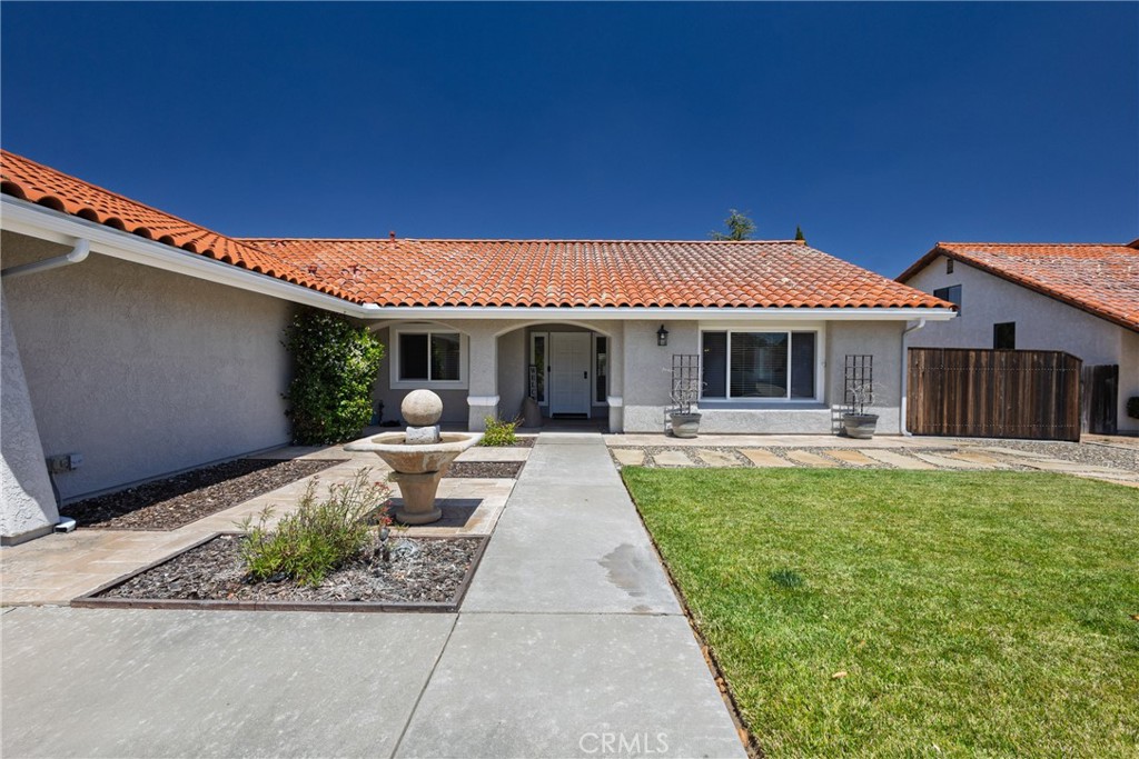 40 Galaxy Way Lompoc, CA 93436 - Photo 3 of 46