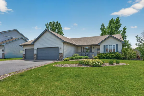 $449,900 | 10201 46th Street Northeast, St. Michael, MN 55376