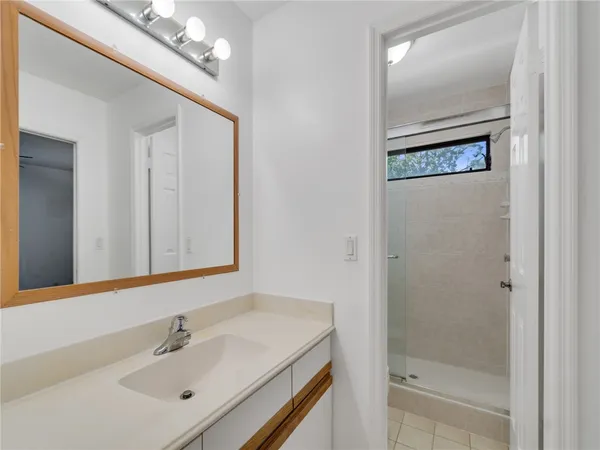 $180,000 | 2000 Pine Creek Boulevard, Unit 205, Vero Beach, FL 32966