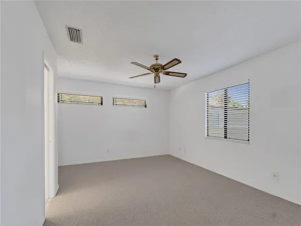$180,000 | 2000 Pine Creek Boulevard, Unit 205, Vero Beach, FL 32966