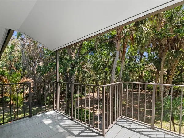 $180,000 | 2000 Pine Creek Boulevard, Unit 205, Vero Beach, FL 32966