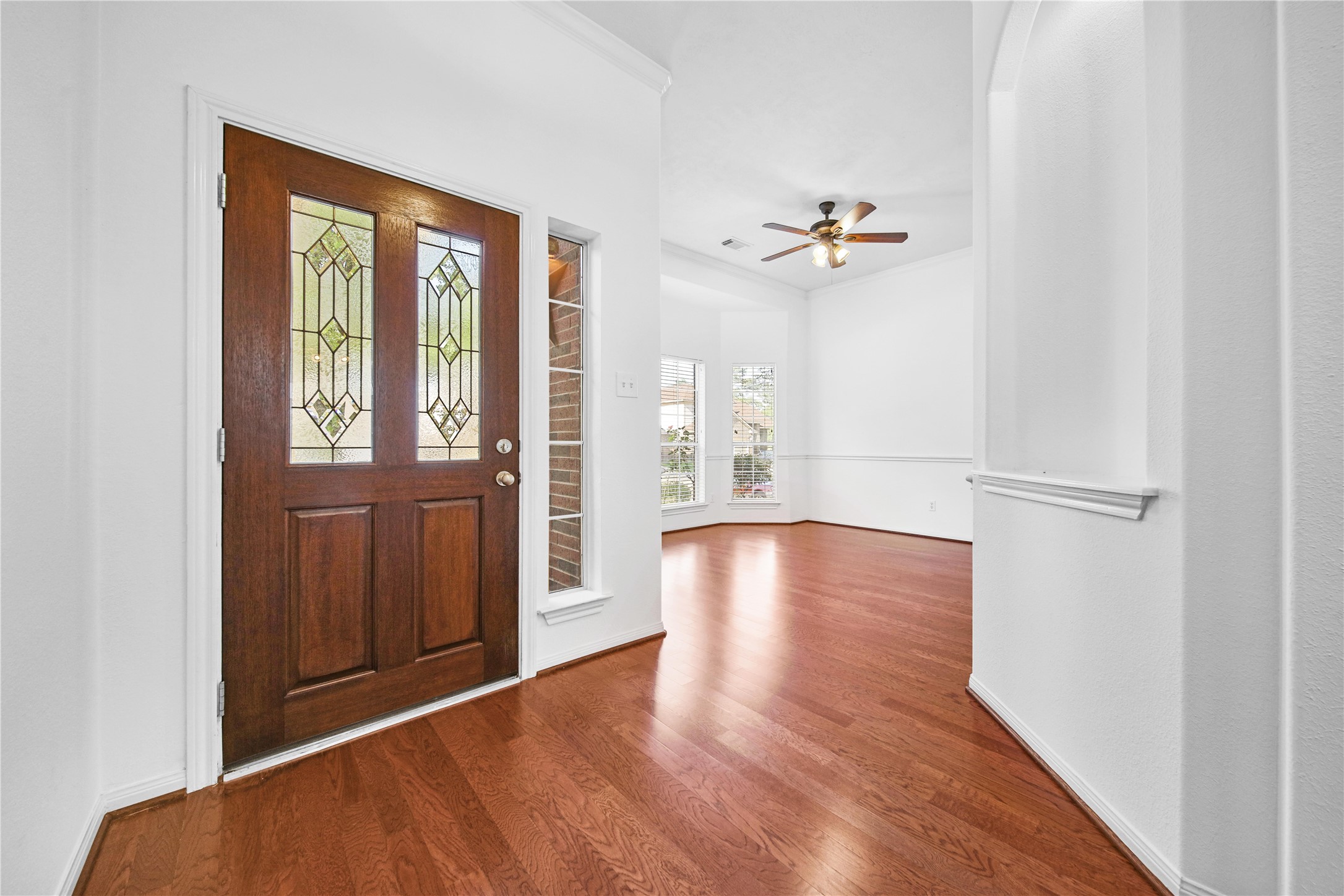 11 Griffin Hill Court Spring, TX 77382 - Photo 5 of 23