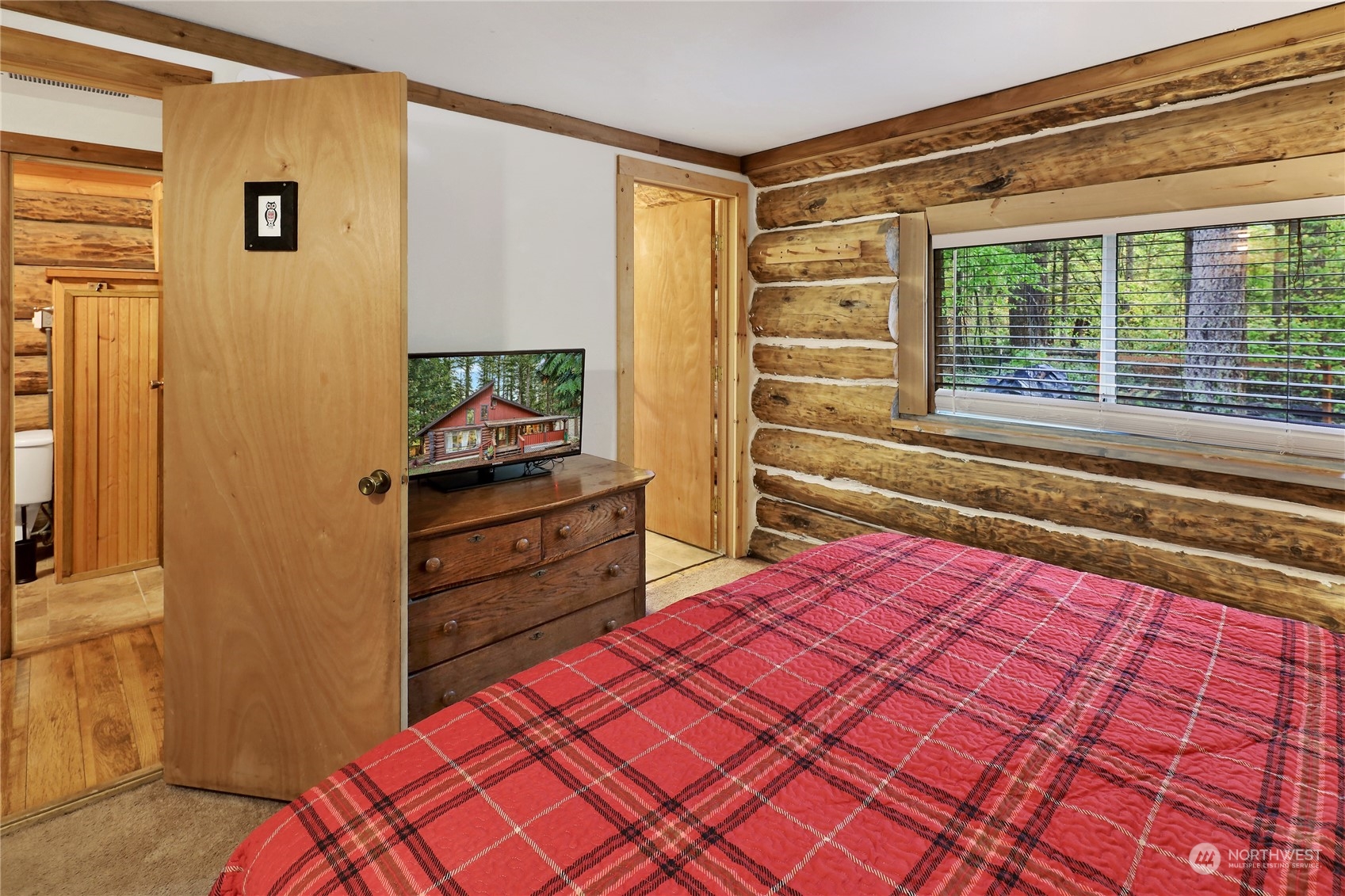 2011 Clear Valley Drive Maple Falls, WA 98266 - Photo 28 of 40 a bedroom with a bed and a dresser