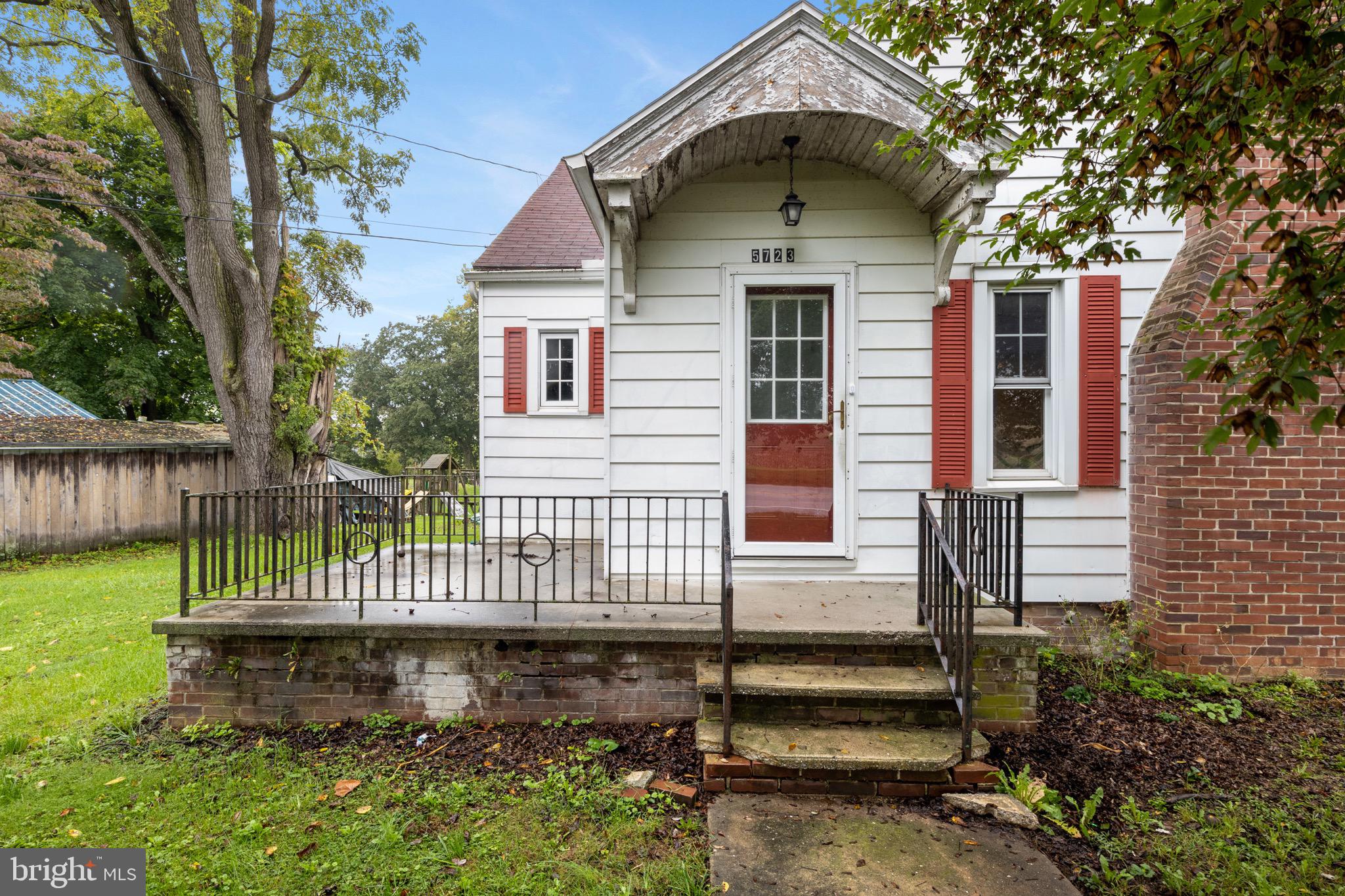 5723 York Road Spring Grove, PA 17362 - Photo 4 of 47
