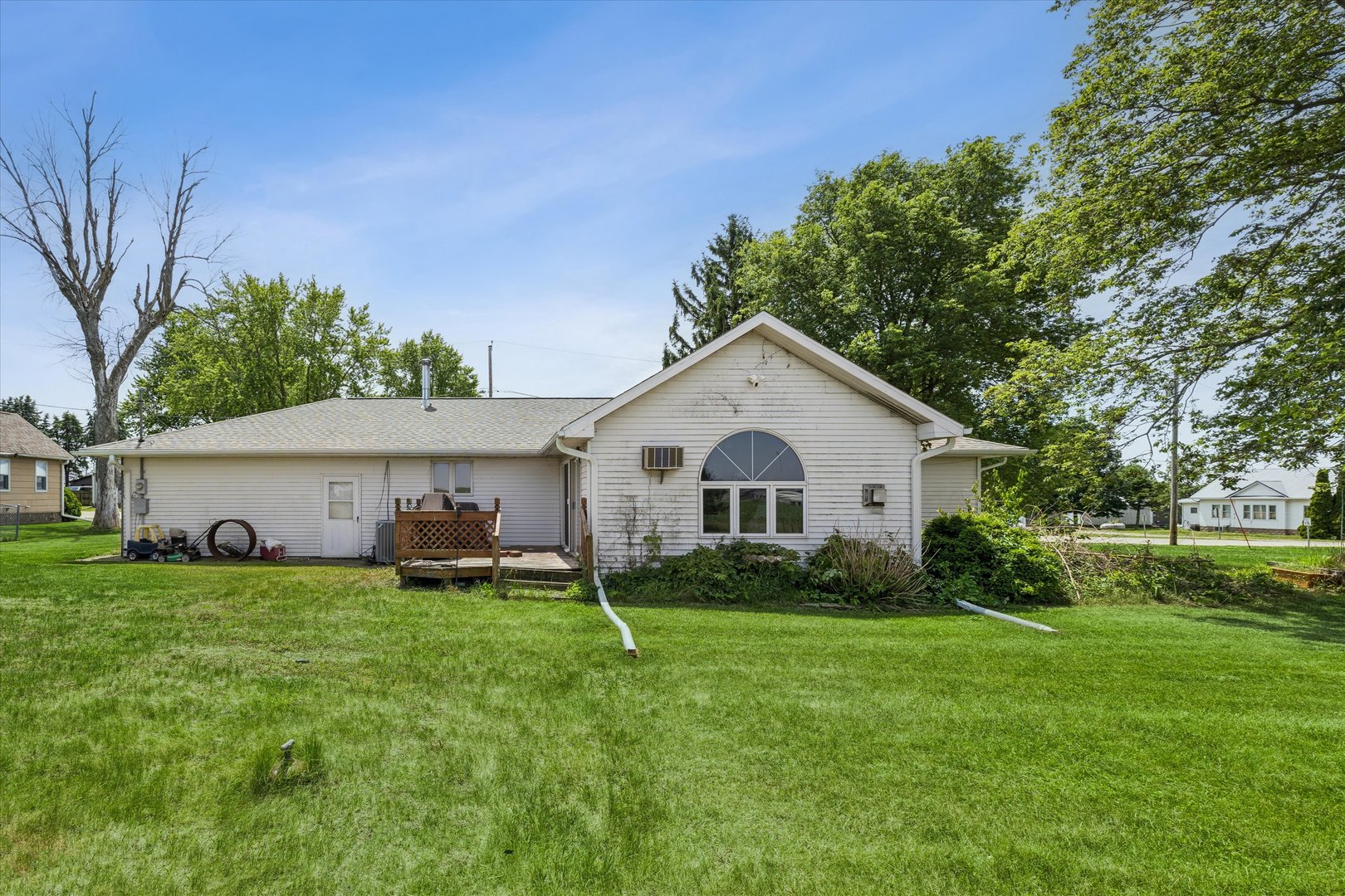 4344 Main Street Andover, IA 52701 - Photo 4 of 23