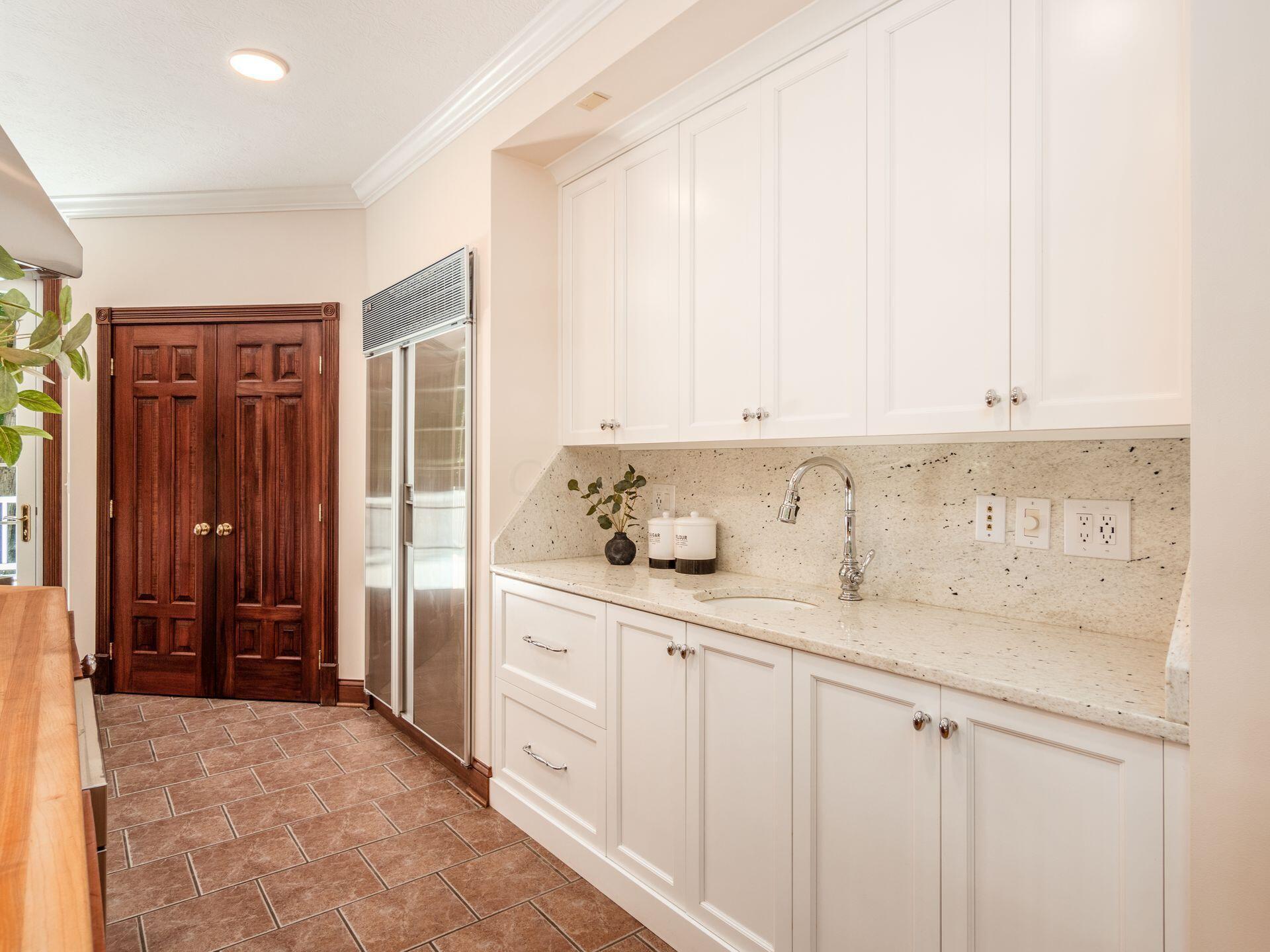 7307 Red Bank Road Westerville, OH 43082 - Photo 23 of 88 Kitchen