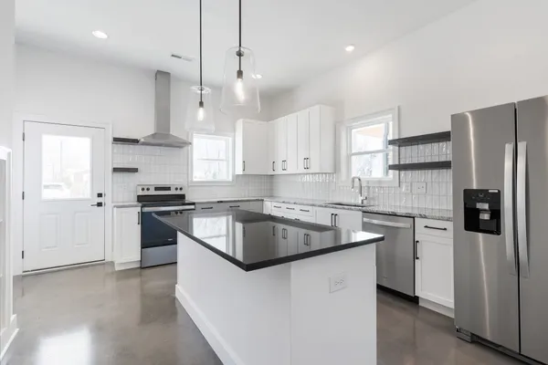 $3,000 | 904 North Maple Street, Murfreesboro, TN 37130