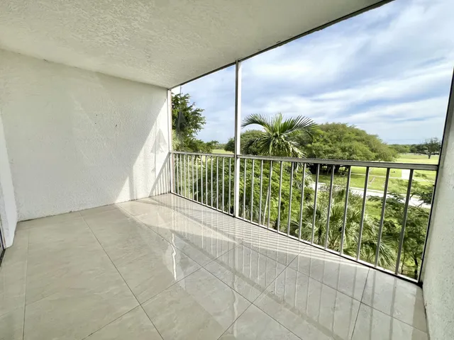 a view of outdoor space yard and patio