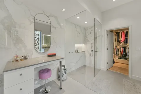 $1,799,000 | 15 Hudson Circle, Houston, TX 77024