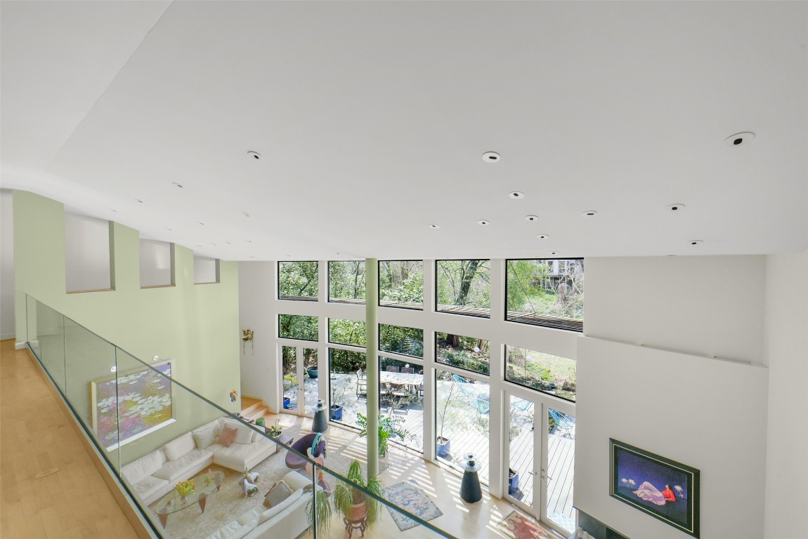 15 Hudson Circle Houston, TX 77024 - Photo 20 of 50