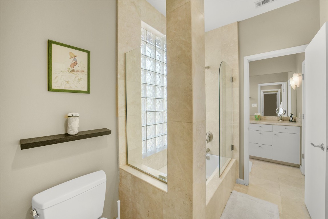 15 Hudson Circle Houston, TX 77024 - Photo 24 of 50