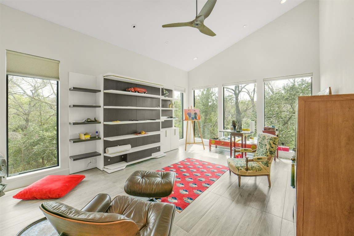 15 Hudson Circle Houston, TX 77024 - Photo 26 of 50