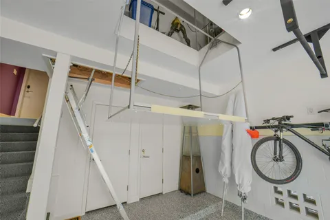 $1,799,000 | 15 Hudson Circle, Houston, TX 77024