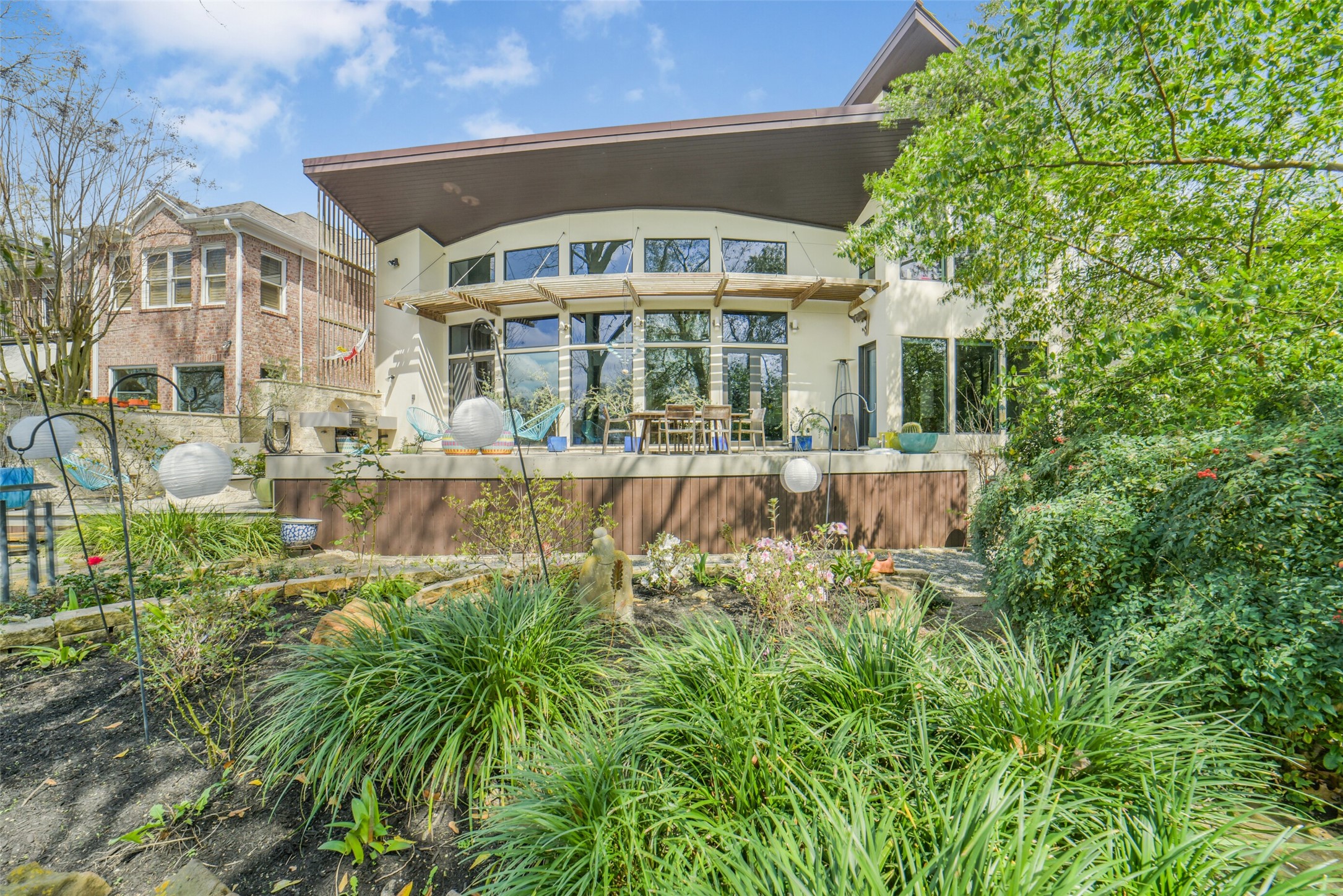 15 Hudson Circle Houston, TX 77024 - Photo 35 of 50