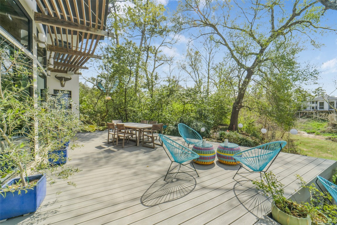 15 Hudson Circle Houston, TX 77024 - Photo 37 of 50