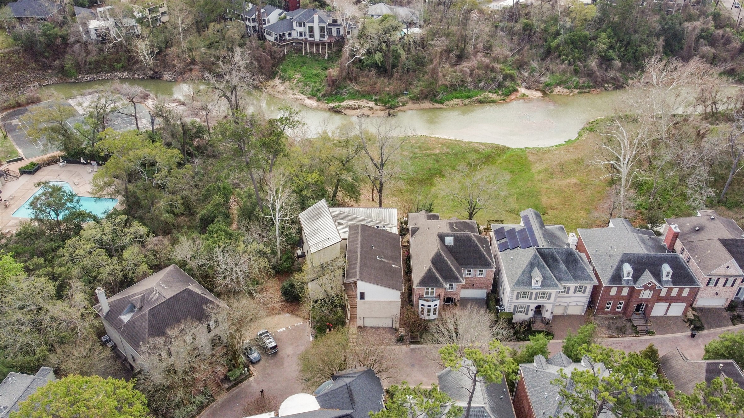15 Hudson Circle Houston, TX 77024 - Photo 48 of 50