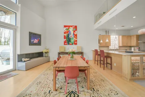 $1,799,000 | 15 Hudson Circle, Houston, TX 77024