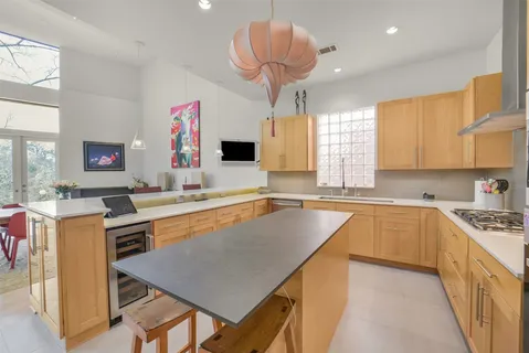 $1,799,000 | 15 Hudson Circle, Houston, TX 77024