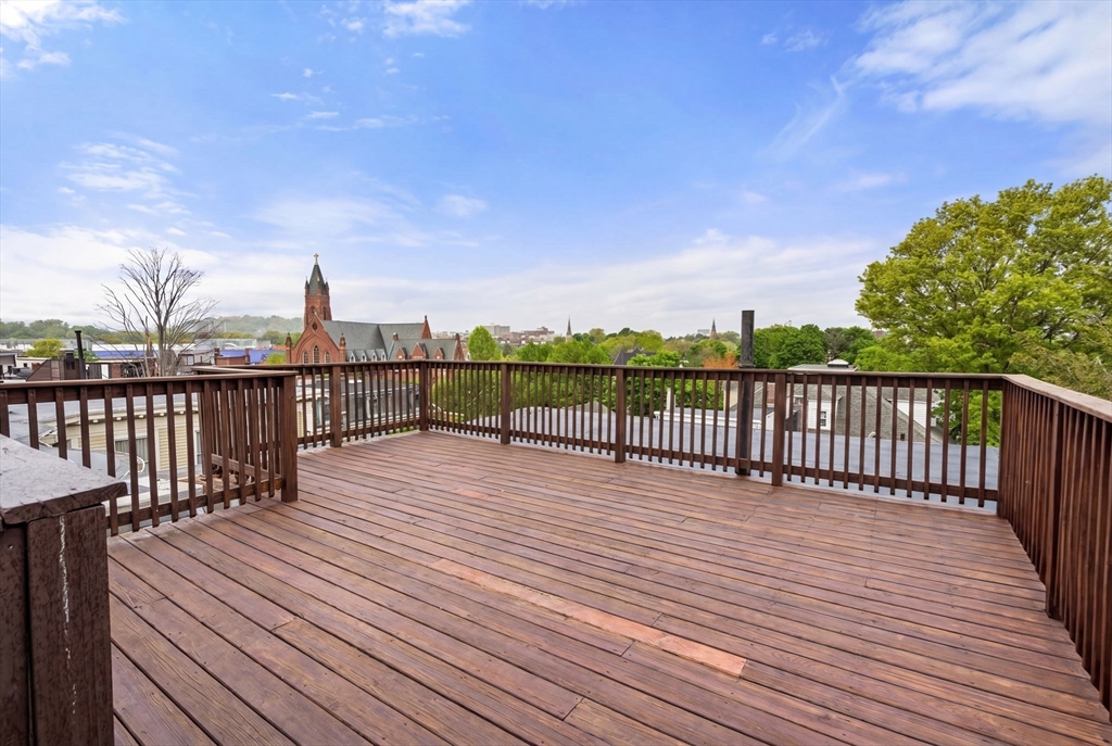 14 Linden Street, Unit 7 Brookline, MA 02445 - Photo 23 of 24