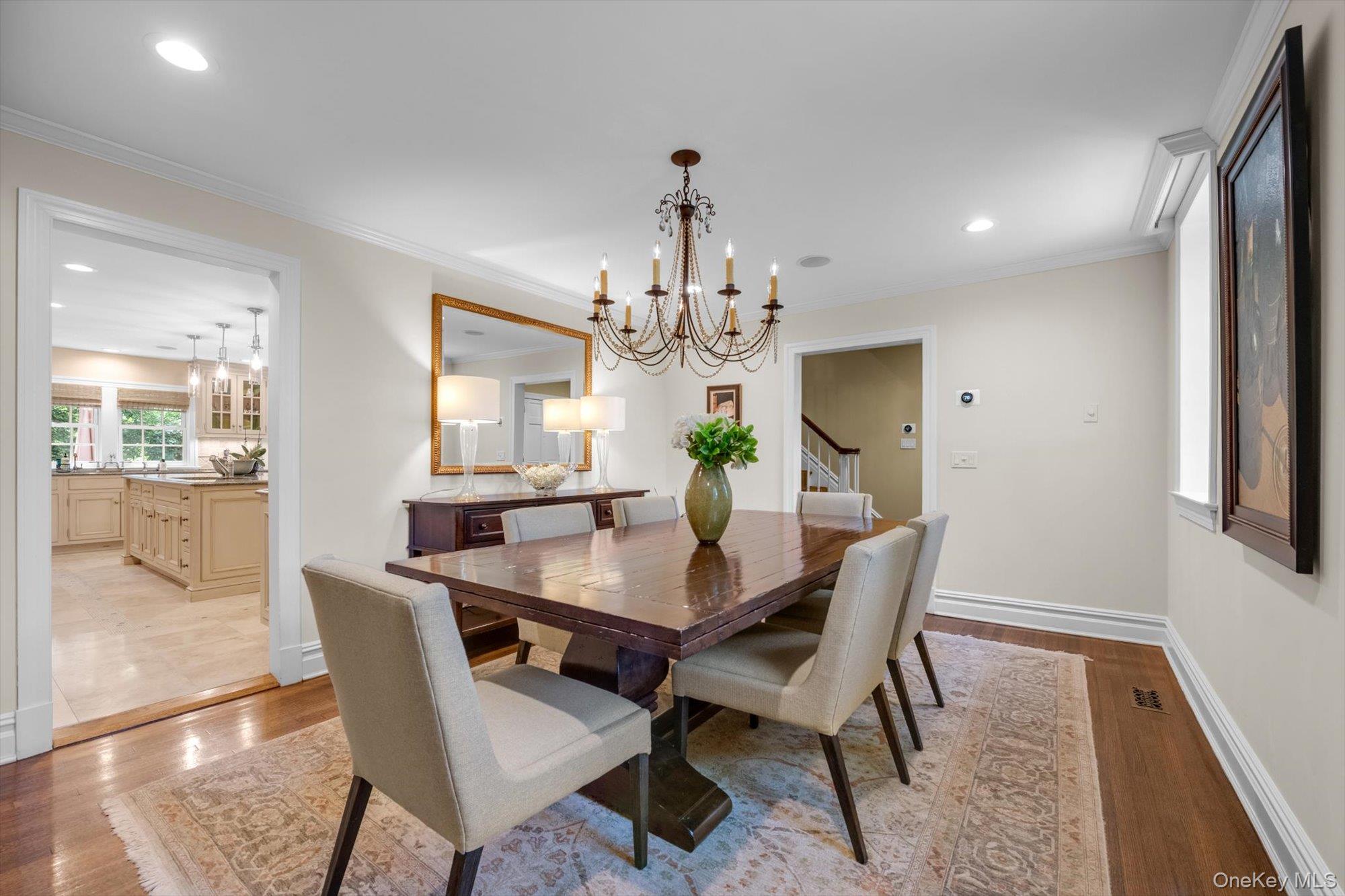 74 Litchfield Road Port Washington, NY 11050 - Photo 7 of 48