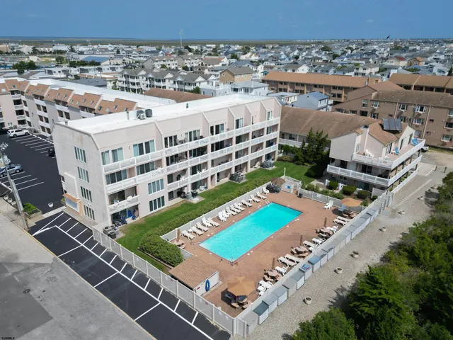 $2,200 | 323 44th Street South, Unit 114, Brigantine, NJ 08203