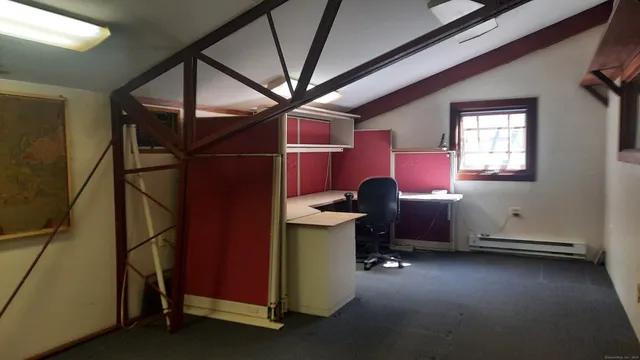 $499,900 | 140 Ragged Hill Road, Pomfret, CT 06259