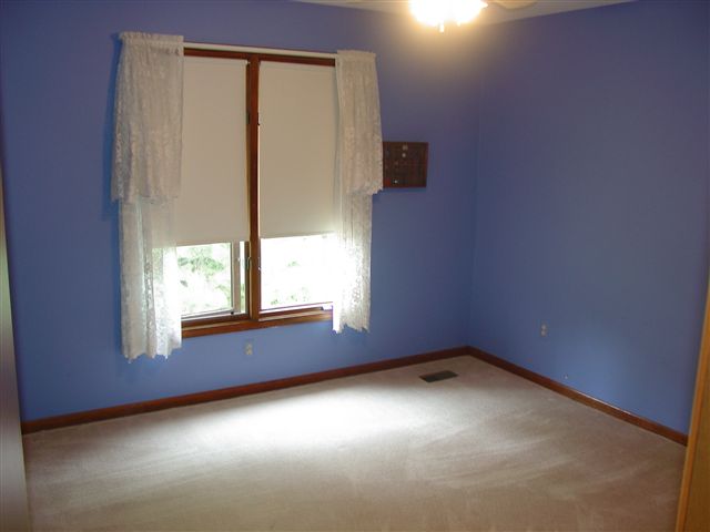33768 Pine Ridge Drive West Fraser, MI 48026 - Photo 13 of 17 31075896-12.JPG