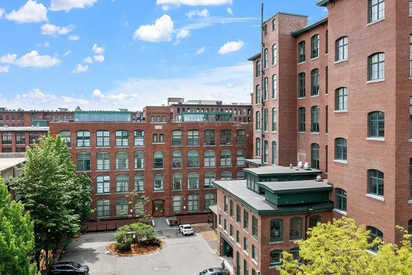 $349,900 | 200 Market Street, Unit 44B, Lowell, MA 01852