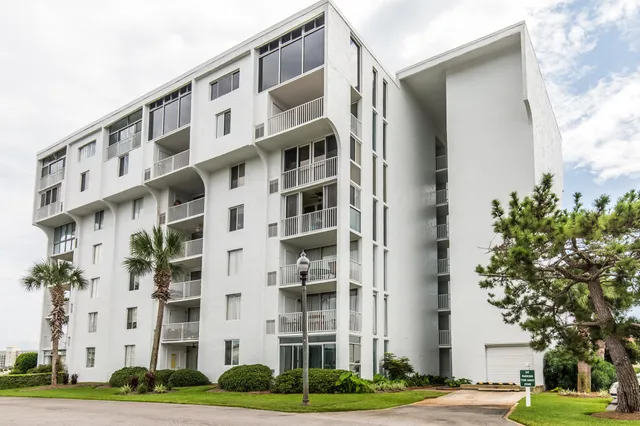 $399,000 | 30 Moreno Point Road, Unit 303A, Destin, FL 32541