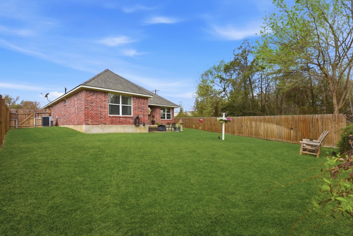 232 North Dixie Street Brenham, TX 77833 - Photo 39 of 41