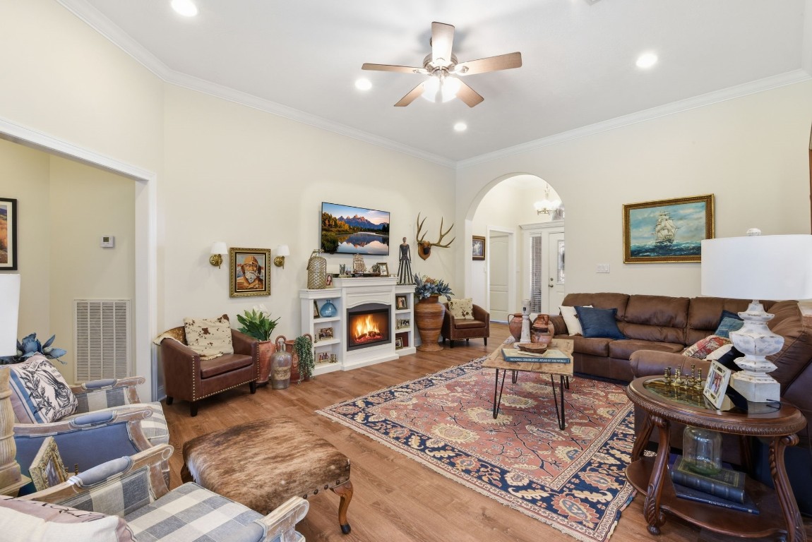 232 North Dixie Street Brenham, TX 77833 - Photo 10 of 41