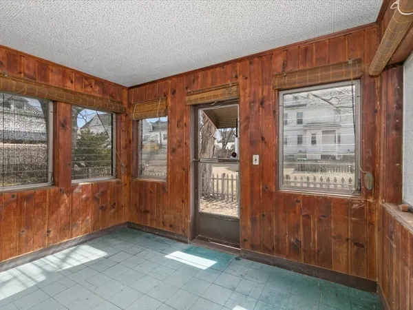 $395,000 | 234 Foster Street, Lowell, MA 01851