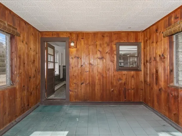 $395,000 | 234 Foster Street, Lowell, MA 01851