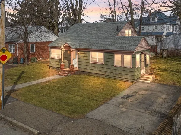 $395,000 | 234 Foster Street, Lowell, MA 01851
