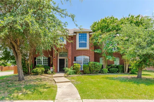 $2,950 | 6902 Amesbury Lane, Rowlett, TX 75089