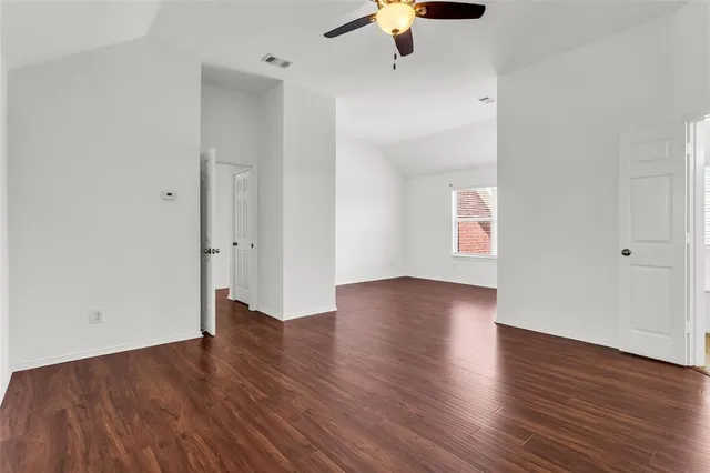 $2,950 | 6902 Amesbury Lane, Rowlett, TX 75089