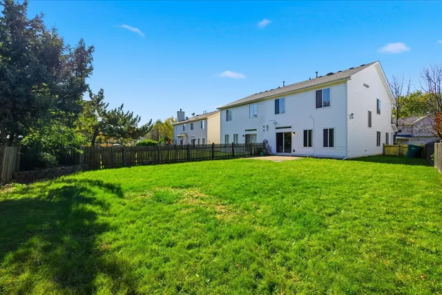 a view of house with garden