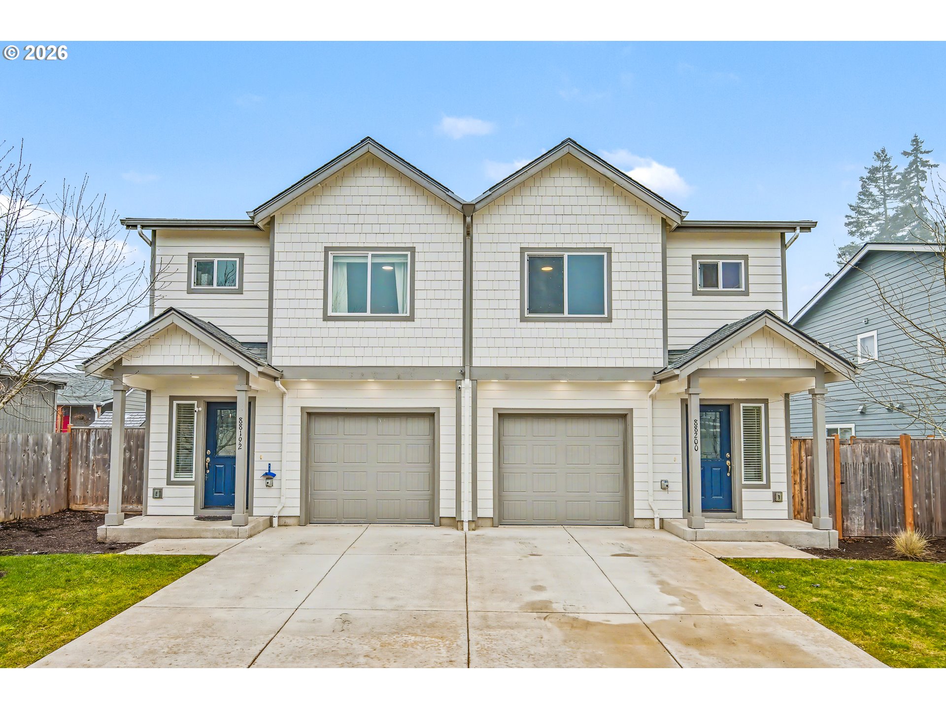 88192 Jameson Way Veneta, OR 97487 - Photo 1 of 44 front view of a house with a yard
