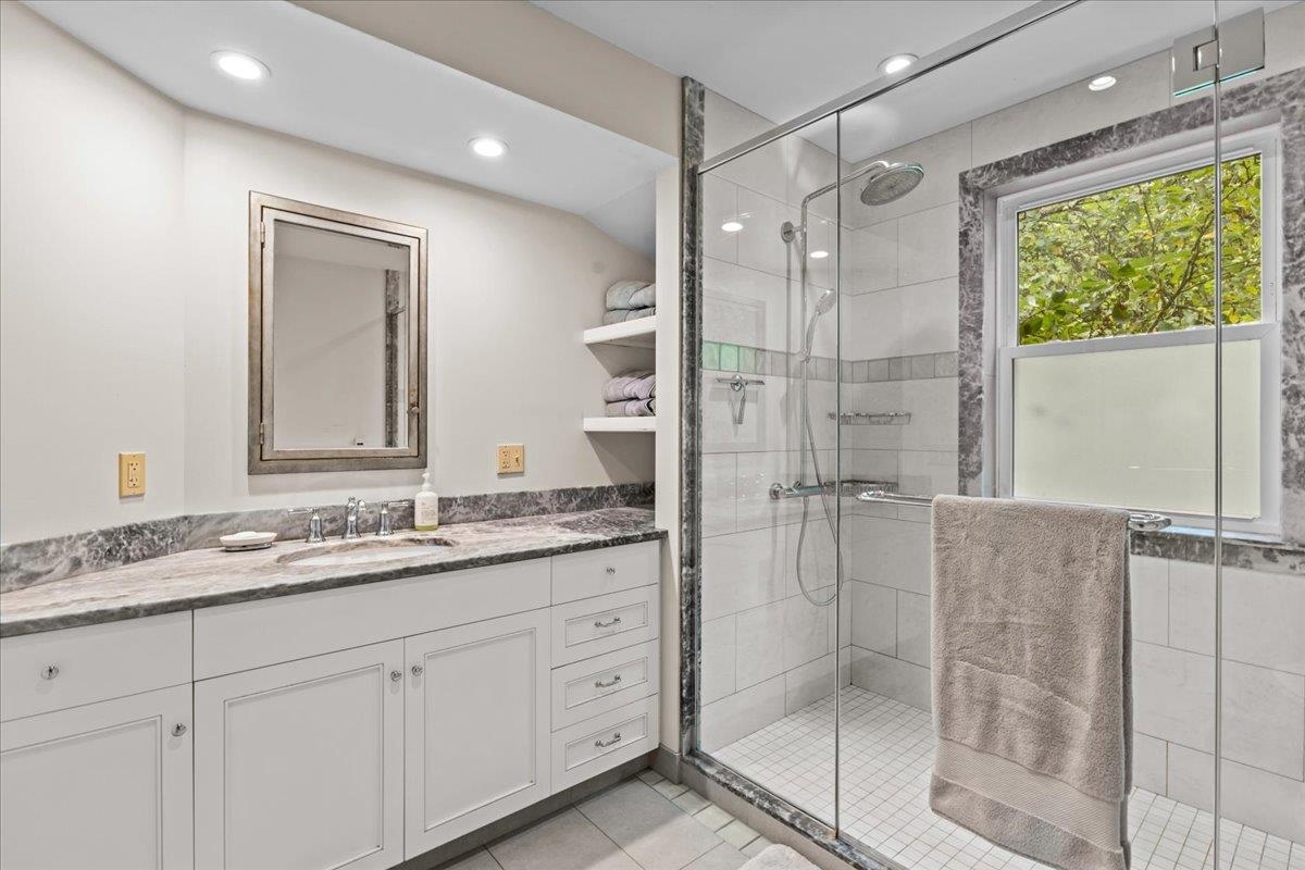 77 Alger Road Stowe, VT 05672 - Photo 18 of 39