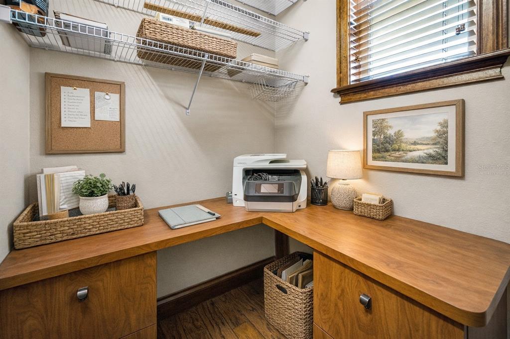 6141 Lafayette Street New Port Richey, FL 34652 - Photo 35 of 98 a room with a table chairs and a stove