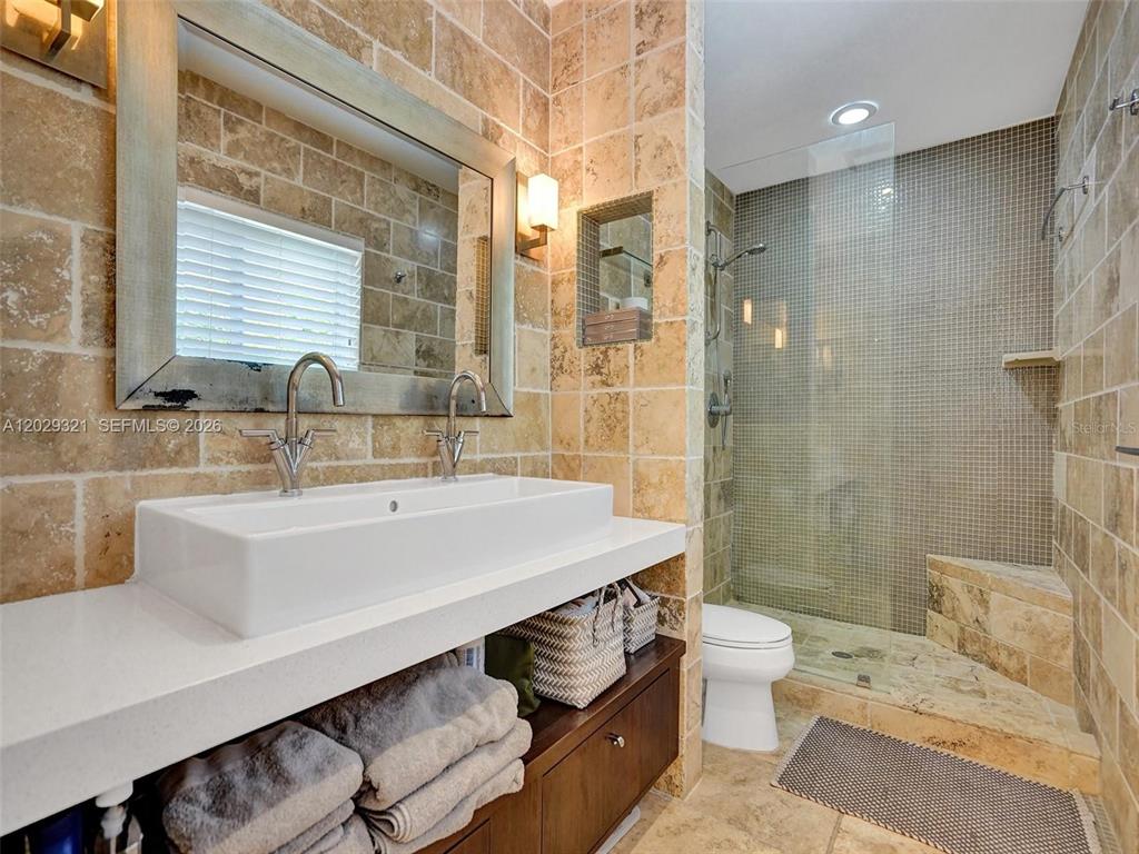 1912 Northeast 119th Road North Miami, FL 33181 - Photo 48 of 65 Gallery Image 48