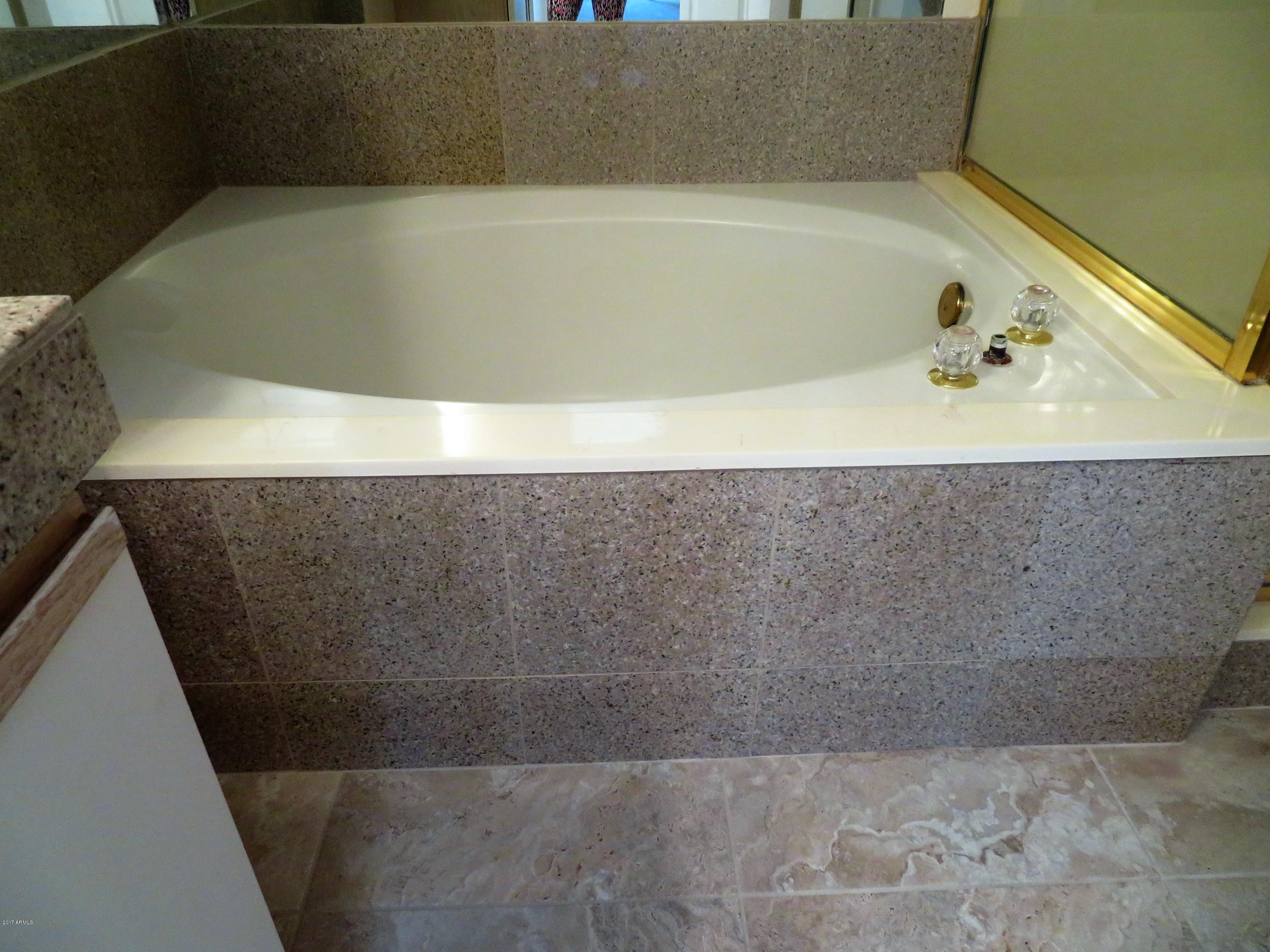 7222 East Gainey Ranch Road, Unit 114 Scottsdale, AZ 85258 - Photo 37 of 53 UPDATED MASTER TUB