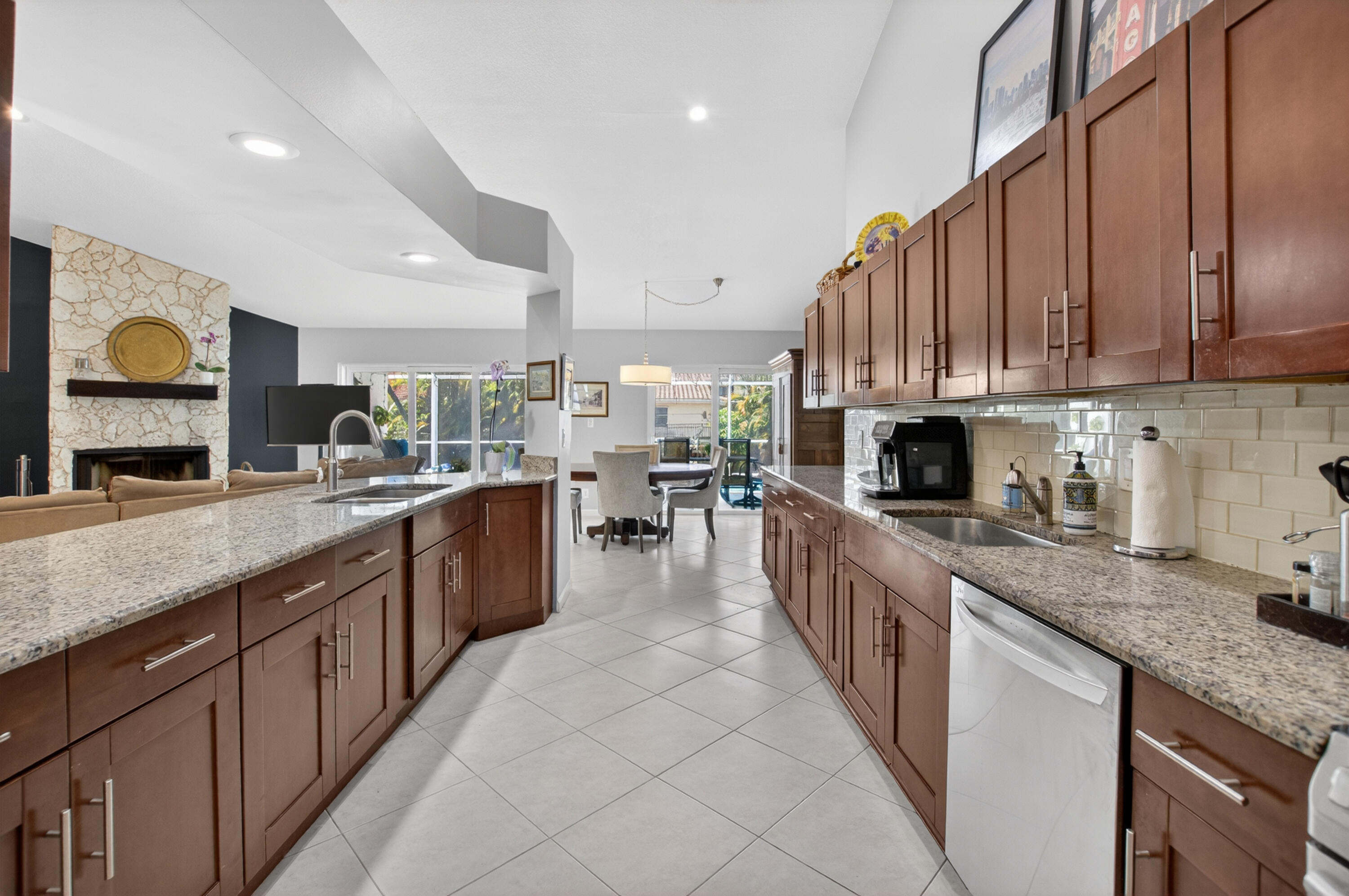 7069 Northwest 3rd Avenue Boca Raton, FL 33487 - Photo 20 of 57 20-print-DSC_1499