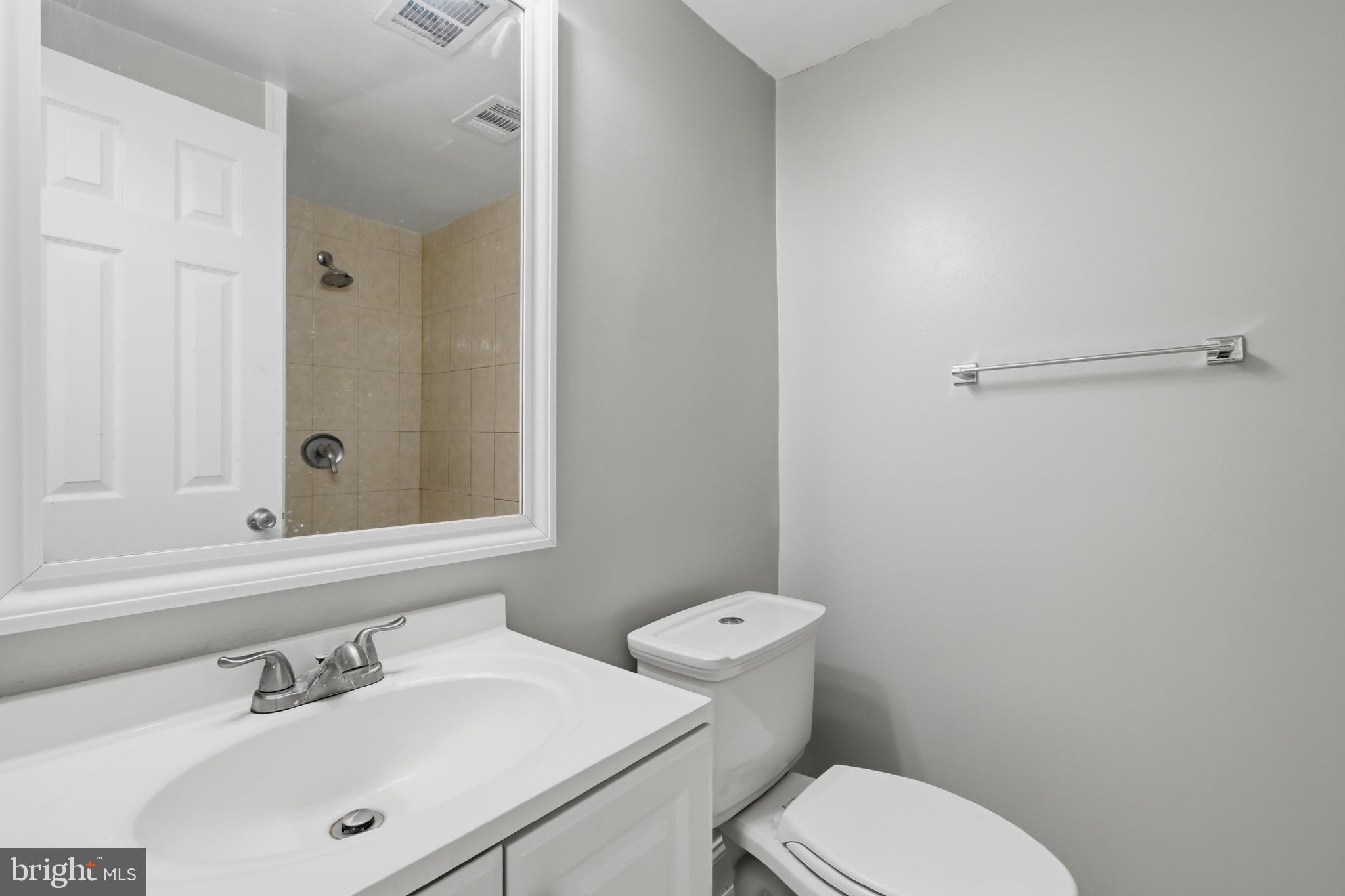 2240 Sanibel Drive Reston, VA 20191 - Photo 19 of 50